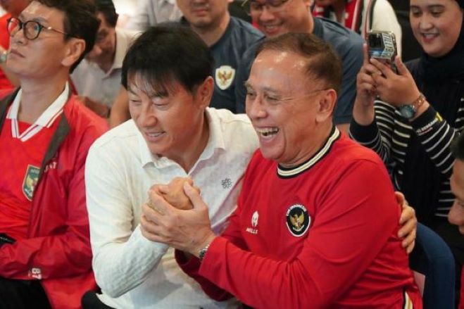 Iwan Bule Buka Suara: “Hanya Shin Tae-yong yang Bisa Selamatkan Timnas Indonesia!”