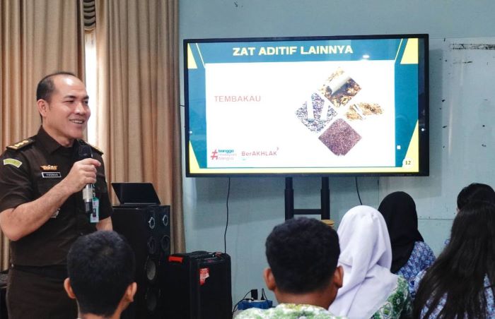 Jaksa Masuk Sekolah di Batam: Kejati Kepri Ingatkan Siswa SMAN 14 soal Narkoba, Bullying, dan Etika Media Sosial