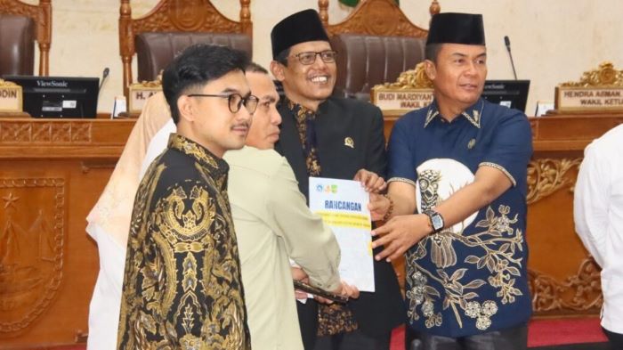 DPRD Batam Sahkan 15 Ranperda Prioritas 2026! Ada Kampung Tua, LAM, Drainase, hingga Insentif Investasi Daerah