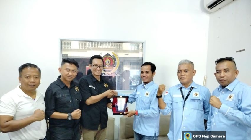 PWI Rokan Hulu Sambangi PWI Batam! Bahas Kolaborasi, Inovasi Digital, dan Kesejahteraan Wartawan