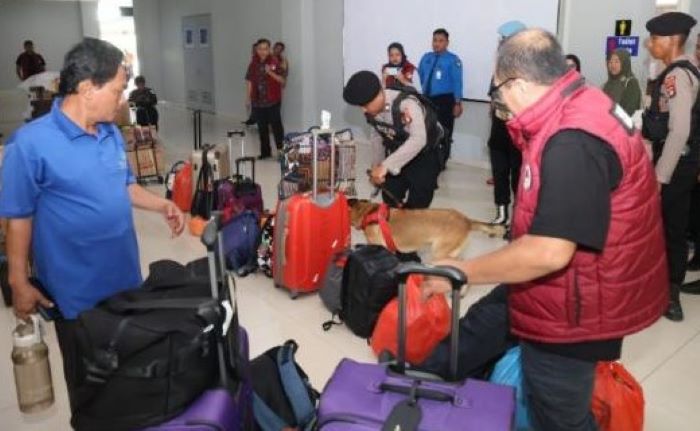 Polda Kepri Gerebek 3 Pelabuhan Internasional Batam! 75 Personel dan 9 Anjing Pelacak K9 Dikerahkan Cegah Narkoba Masuk