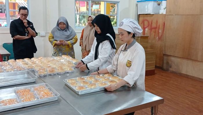 Dibanderol Rp 6.000, Roti Siswa SMKN 2 Batam Laku Keras tapi Minim Dukungan Pemerintah!