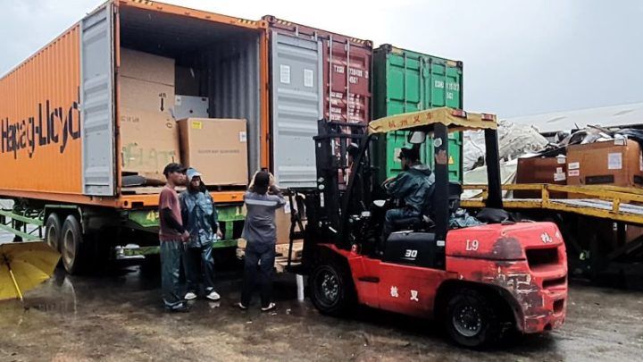 Angka Tak Sinkron! Limbah Elektronik di Pelabuhan Batu Ampar 865 atau 780 Kontainer? Baru Satu Perusahaan Disuruh Re-ekspor