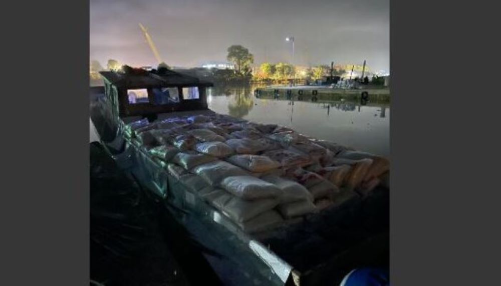 Menteri Pertanian Curigai Beras Ilegal Masuk Batam — Modus Free Trade Zone Mulai Tercium