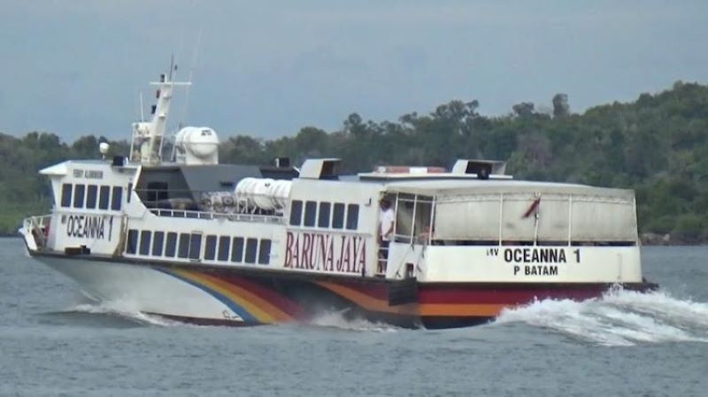 Syahbandar Batam Buka Suara Soal Insiden MV Oceanna 1: Mesin Rusak, 162 Penumpang Dievakuasi!