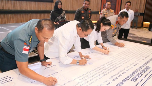 komitmen Komitmen Bersama