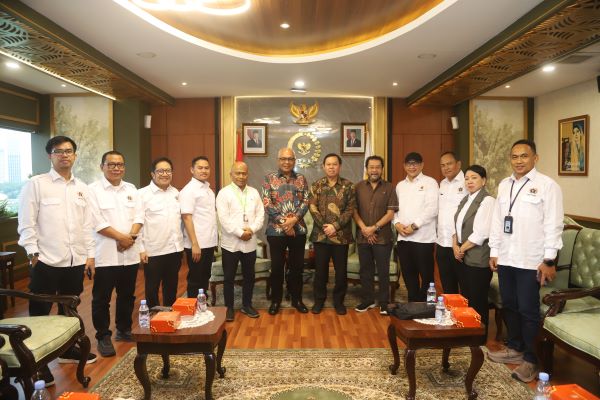 pwi pusat bertemu ketua dpd ri jelang hpn 2026 DPD RI & PWI Sepakat Bangun Gerakan Green Democracy Nasional