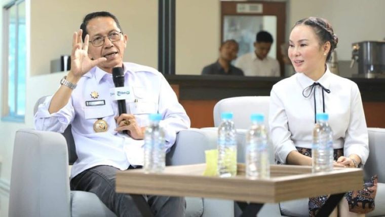 Batam Tanpa Kembang Api di Tahun Baru 2026, Amsakar Achmad Ajak Warga Pilih Doa dan Donasi Batam Tanpa Kembang Api di Tahun Baru 2026, Amsakar Achmad Ajak Warga Pilih Doa dan Donasi