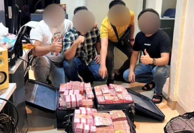 Empat Penumpang Feri ke Singapura Diamankan Polisi, Bawa Uang Tunai Rp7,7 Miliar