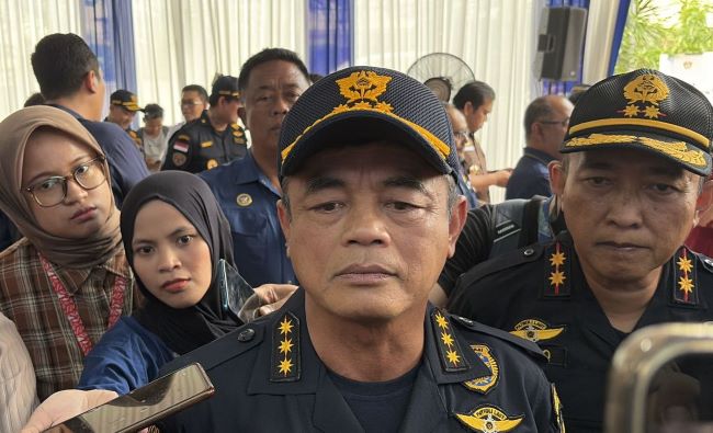 Ratusan Ton Beras Ilegal Tembus Indonesia Lewat Batam & Sabang! Ini Alasan Dirjen Bea Cukai