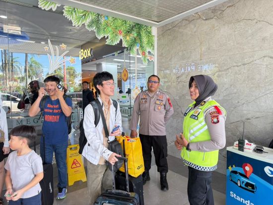 polda kepri turun amankan nataru Libur Natal 2025, Polda Kepri Turunkan Personel Amankan Pusat Perbelanjaan