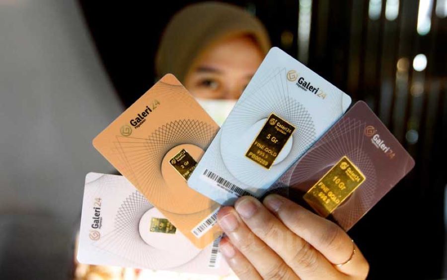Harga Emas 24 Karat di Pegadaian Batam Naik Tipis, Antam Dijual Rp1,649 Juta per Gram (2) Emas Mengamuk di Batam! Harga Antam Lonjak Rp220 Ribu, Galeri 24 Ikut Meroket