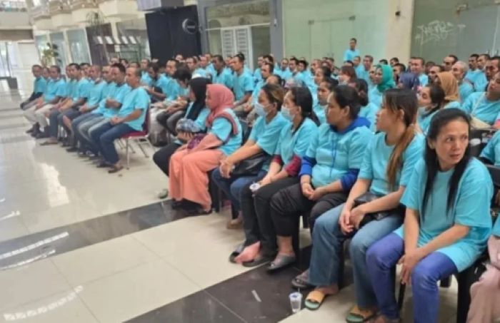 Timah Ilegal 7,5 Ton Menjerat ABK Indonesia, Dideportasi Malaysia ke Batam dalam Pengawalan Ketat