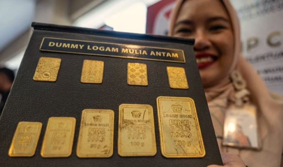 Emas Batangan di Batam Ambruk! Harga Antam Turun Hampir Rp300 Ribu, Waktunya Borong?