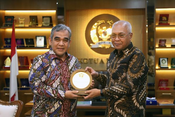 Kisah Ketua MPR RI Ahmad Muzani Lulus Ujian Wartawan PWI: Kemanusiaan di Atas Headline