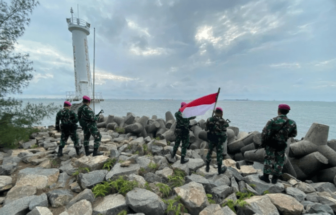 Di Jalur Pelayaran Tersibuk Dunia, Marinir TNI AL Siaga Penuh di Pulau Nipa Perbatasan RI–Singapura