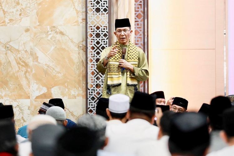 Safari Ramadan di Batam Kota, Amsakar Achmad Ajak Warga Jadikan Ramadan Terbaik Sepanjang Hidup!
