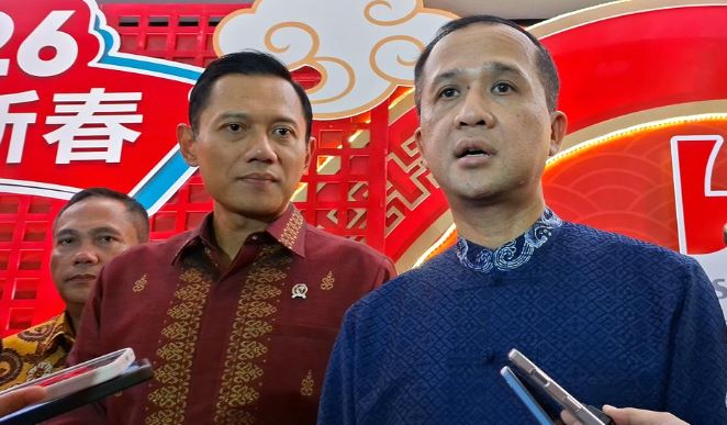 Angin segar berembus dari Pulau Rempang, Batam, Kepulauan Riau. Menteri Transmigrasi M Iftitah Sulaiman Suryanagara menyalurkan 16 unit kapal nelayan