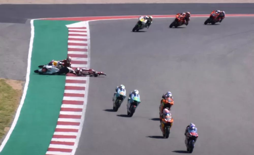 High Side Mengerikan! Veda Ega Pratama Gagal Finis di Moto3 Amerika 2026
