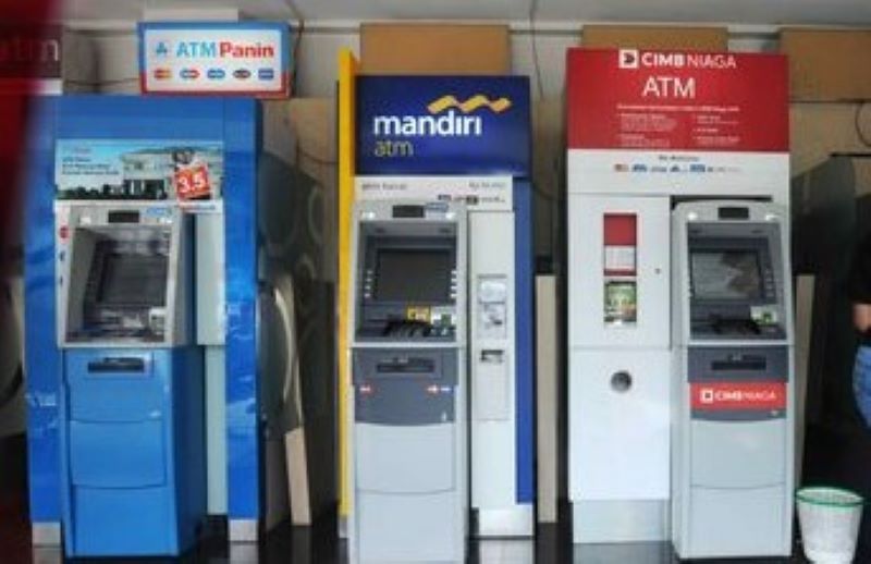 ATM Link vs ATM Bersama, Mana Lebih Murah dan Untung? Ini Jawabannya!