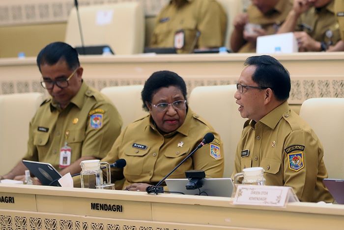 Batam Belum Terapkan WFH Jumat! Mendagri Ingatkan Daerah Wajib Ikuti Kebijakan Pusat