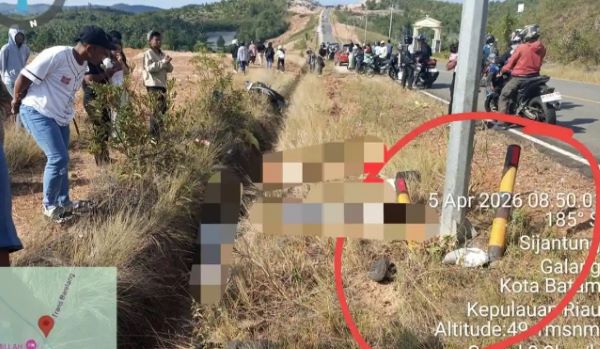 Kecelakaan Tragis di Barelang- 3 Siswa SMPIT Insan Harapan Tewas, Diduga Motor Ngebut Detik-Detik Maut di Barelang! 3 Pelajar SMP Tewas Usai Motor Hantam Tiang Listrik
