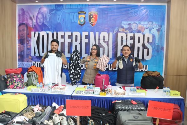 polda kepri sindikat importir barang bekas Ditreskrimsus Polda Kepri Sikat Penyelundup Barang Bekas dari Singapura