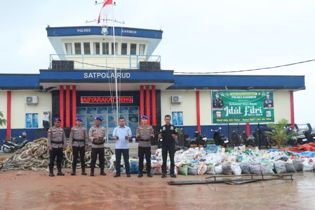 Satpolairud Karimun Gagalkan Pengiriman Timah Ilegal ke Riau, Dua Tersangka Diamankan