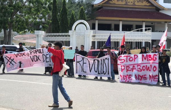 Mahasiswa Batam Ultimatum Pemko: Benahi Sampah, Banjir dan Air Bersih dalam 6 Bulan atau Wali Kota Diminta Lengser!