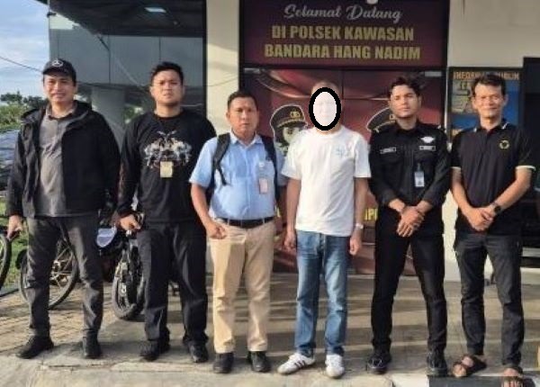 Heboh di Pesawat Batam-Jakarta! WNA Asal China Kepergok Buka Tas Penumpang Saat Hendak Take Off
