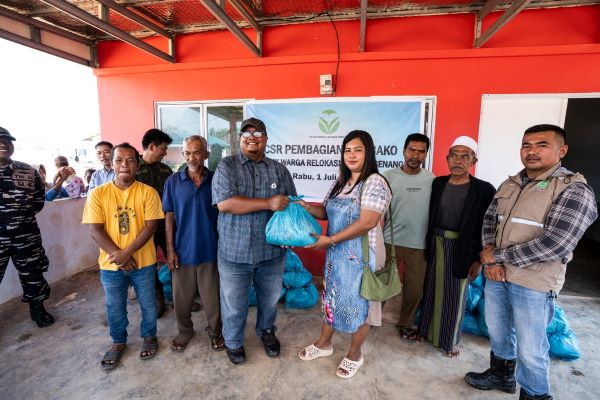 Bantu Warga Relokasi, PT BSP Kembali Bagikan 150 Paket Sembako Lewat Program Tanjung Sauh Peduli