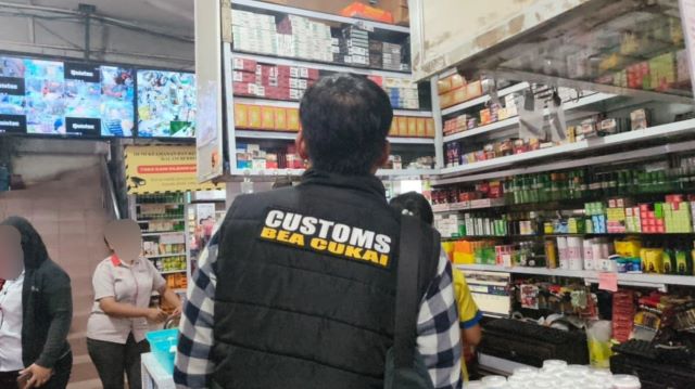 Bea Cukai Batam Sita 32.790 Batang Rokok Ilegal, Merek Manchester hingga R7Bold Disikat!