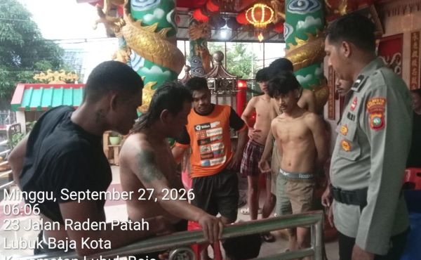 pencurian lubuk baja terekam live tiktok Dugaan Pencurian di Vihara Windsor Batam Terbongkar dari Live TikTok, Polisi Bergerak Cepat